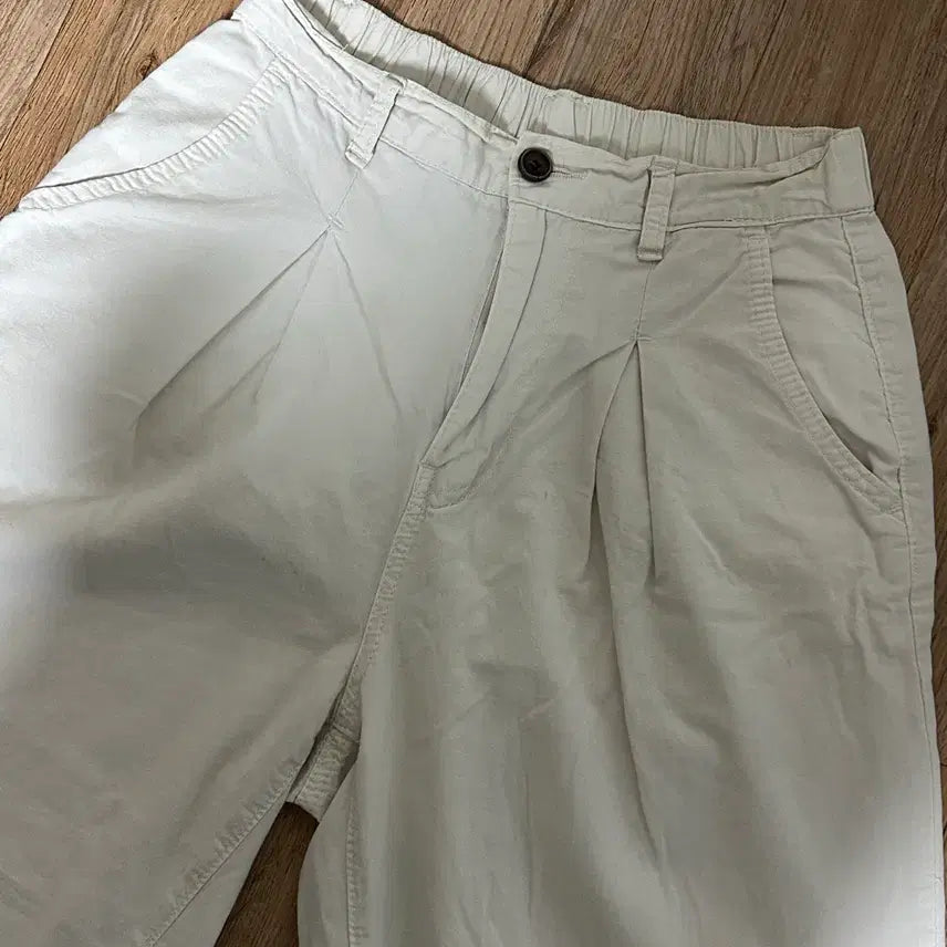 [BUNJANG] Ivory Pinstripe Wide Banding Pants / 아이보리색 핀턱 와이드 밴딩팬츠