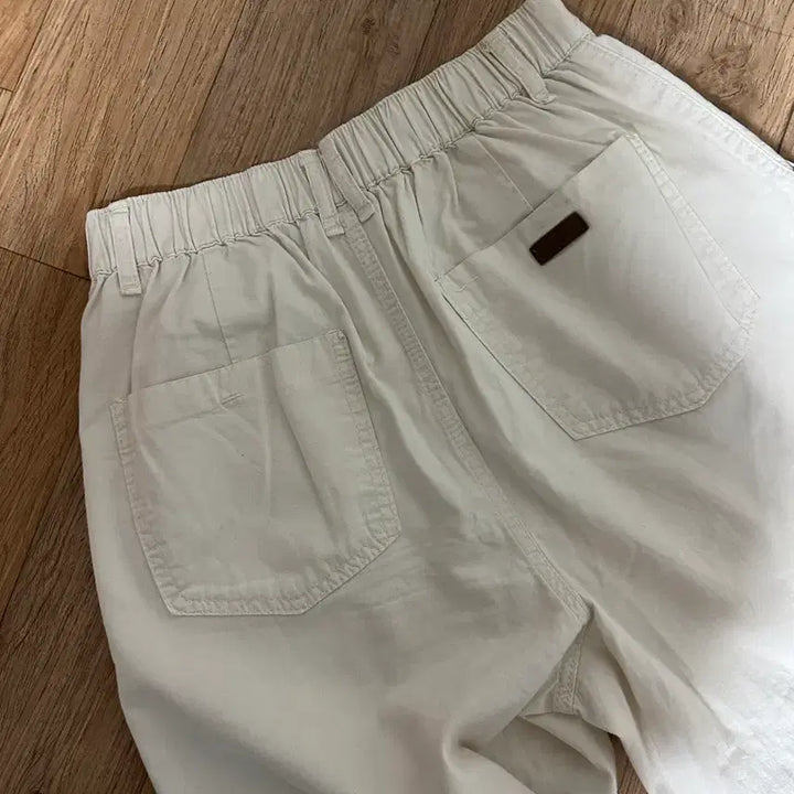 [BUNJANG] Ivory Pinstripe Wide Banding Pants / 아이보리색 핀턱 와이드 밴딩팬츠