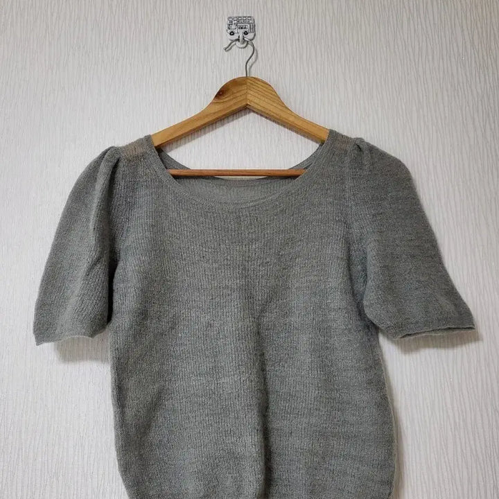 [BUNJANG] Gray Puff Short Sleeve Knit Top / 회색 퍼프 반팔 니트