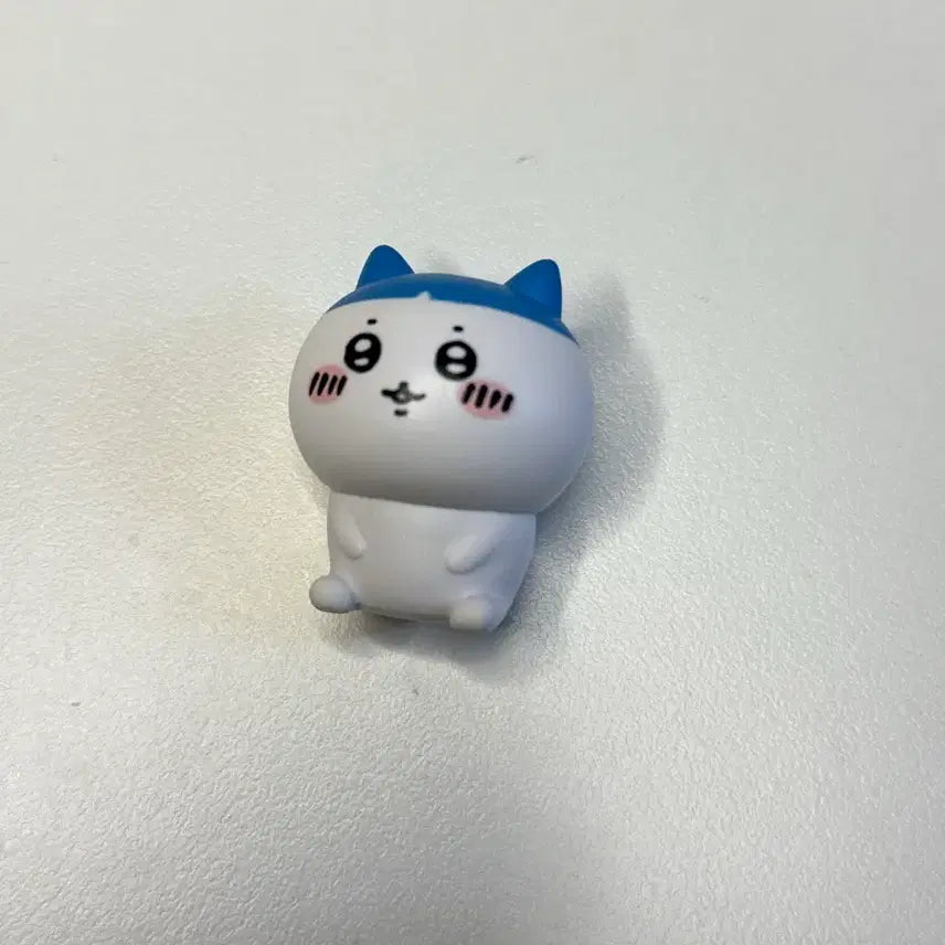 [BUNJANG] Chiikawa Hachiwara Gacha Figure / 치이카와 하치와레 가챠 팝니다