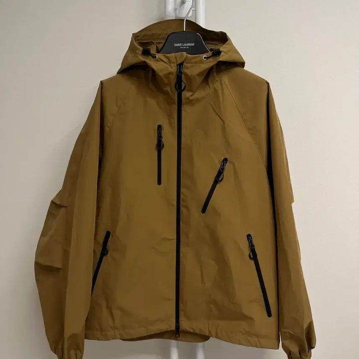 [BUNJANG] Uniform Bridge Casual Windbreaker Jacket / 유니폼브릿지 캐주얼 윈드 자켓 바람막이