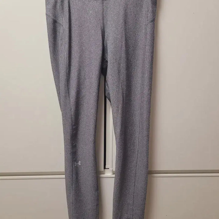 [BUNJANG] Under Armour Women's Leggings - Gray / 언더아머 여성용 레깅스 그레이 색상 판매