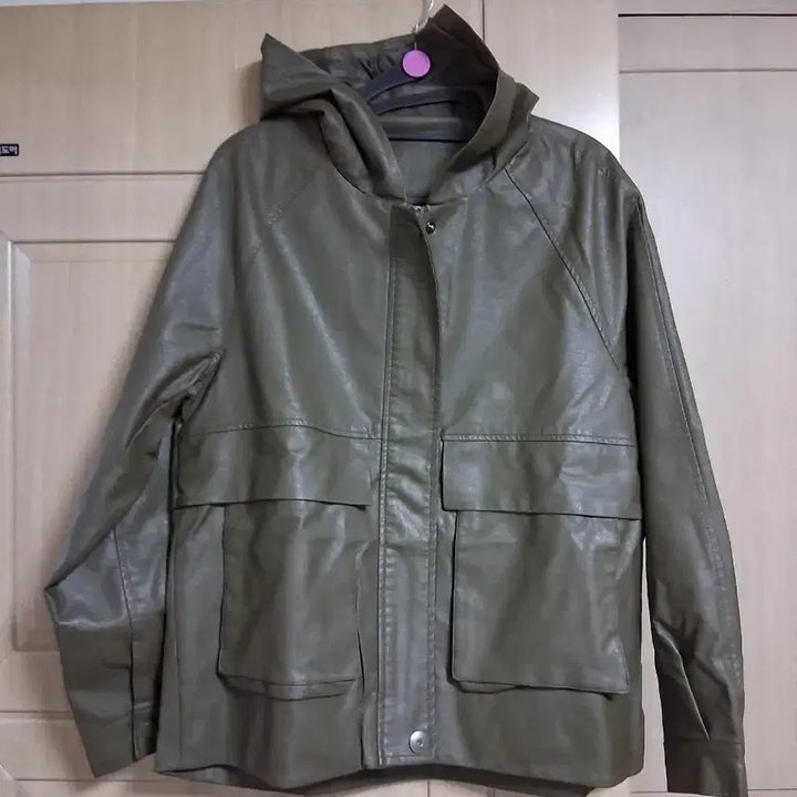 [BUNJANG] Khaki Faux Leather Hooded Jacket / 카키색 인조가죽 후드 자켓(새상품)