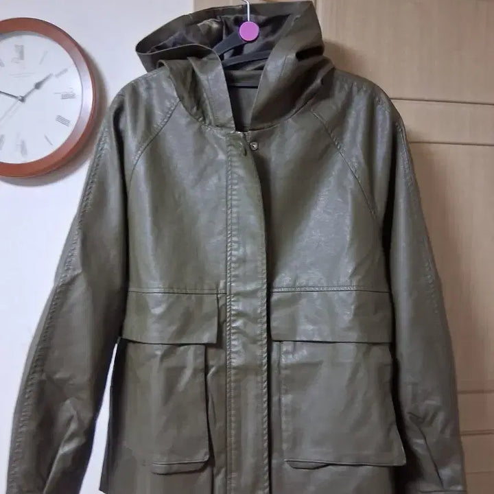 [BUNJANG] Khaki Faux Leather Hooded Jacket / 카키색 인조가죽 후드 자켓(새상품)