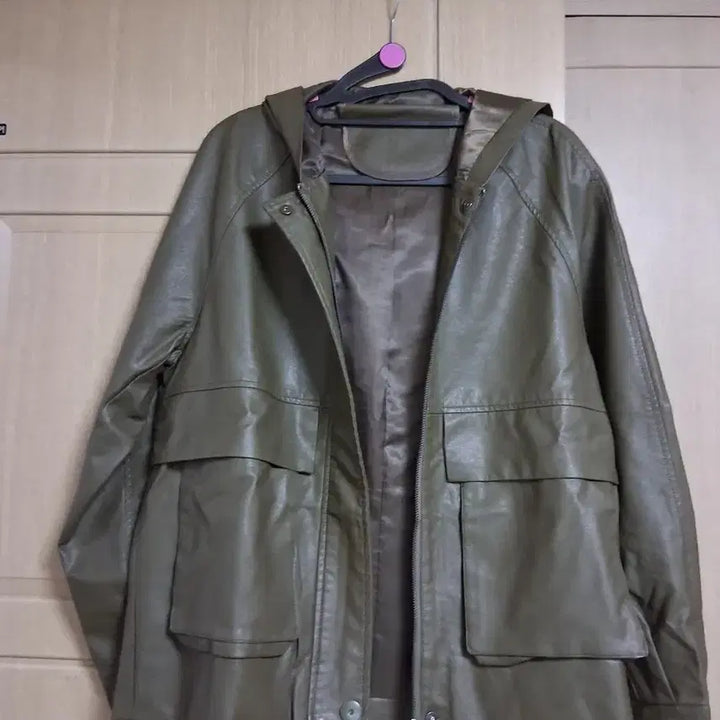 [BUNJANG] Khaki Faux Leather Hooded Jacket / 카키색 인조가죽 후드 자켓(새상품)