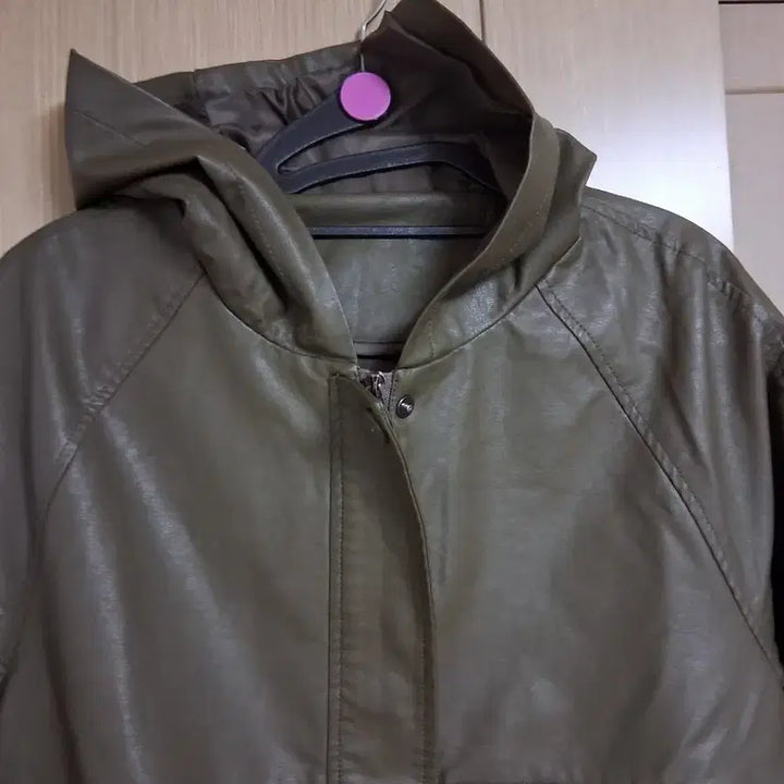 [BUNJANG] Khaki Faux Leather Hooded Jacket / 카키색 인조가죽 후드 자켓(새상품)