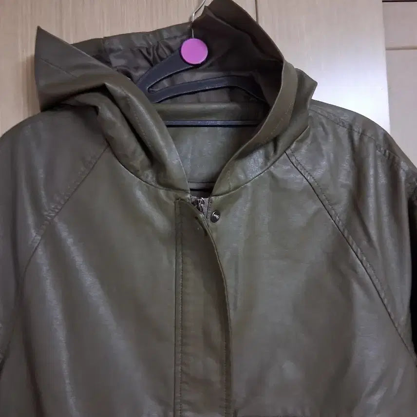 [BUNJANG] Khaki Faux Leather Hooded Jacket / 카키색 인조가죽 후드 자켓(새상품)