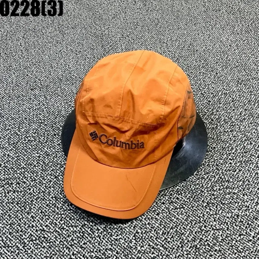[BUNJANG] Columbia Orange Ball Cap / 컬럼비아 주황색 볼캡 모자 0228