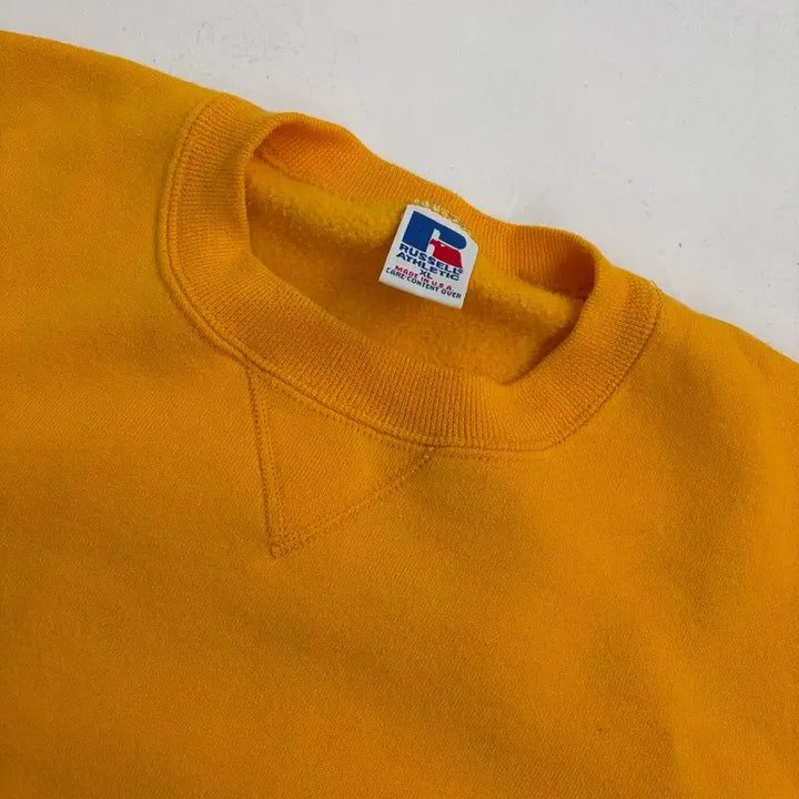 [BUNJANG] Russell 90s Sweatshirt (Yellow) / 90s Russell Sweatshirt (yellow)