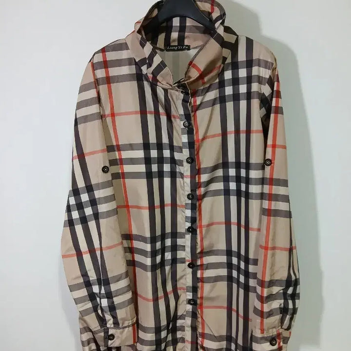 [BUNJANG] Liang Yi Zu Check Pattern Windbreaker Shirt / Liang Yi Zu 체크 패턴 셔츠형 바람막이