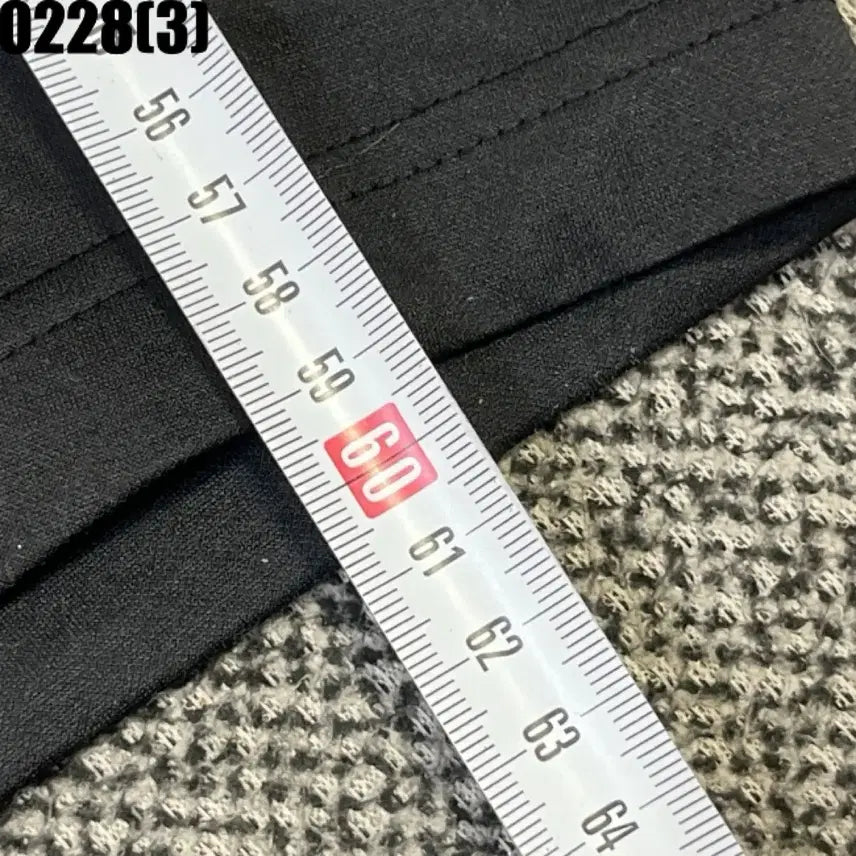 [BUNJANG] Descente Black 7/10 Length Training Shorts / 데상트 블랙 7부 운동 반바지l 0228