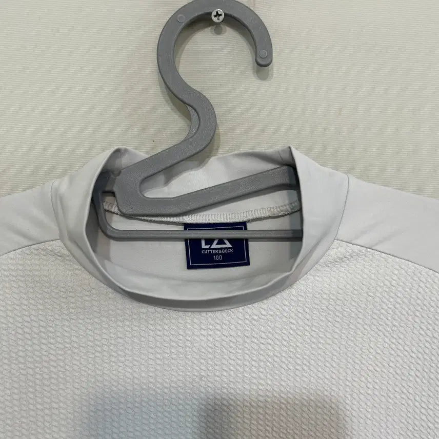 [BUNJANG] Cutter & Buck Men's Golf T-Shirt (Size 100) / 커터앤벅 남성 골프 티셔츠 100