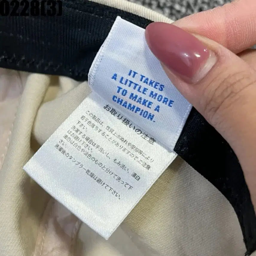 [BUNJANG] Champion Ivory Ball Cap / 챔피온 볼캡 아이보리색 모자 0228