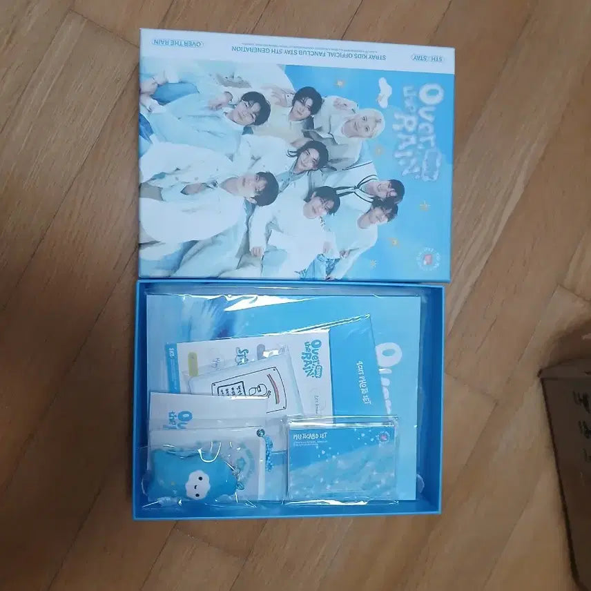 [BUNJANG] Stray Kids STAY 5th Fanclub Kit / 풀구성)스트레이키즈 스테이 5기 팬클럽 키트