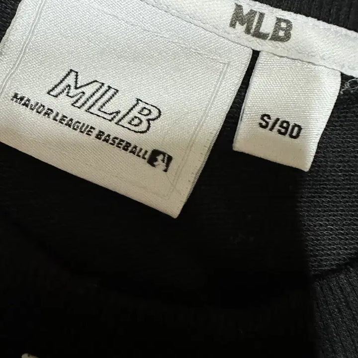 [BUNJANG] MLB Monogram Big Logo Sweatshirt - Black / MLB 모노그램 백 빅로고 맨투맨 엠엘비맨투맨 블랙
