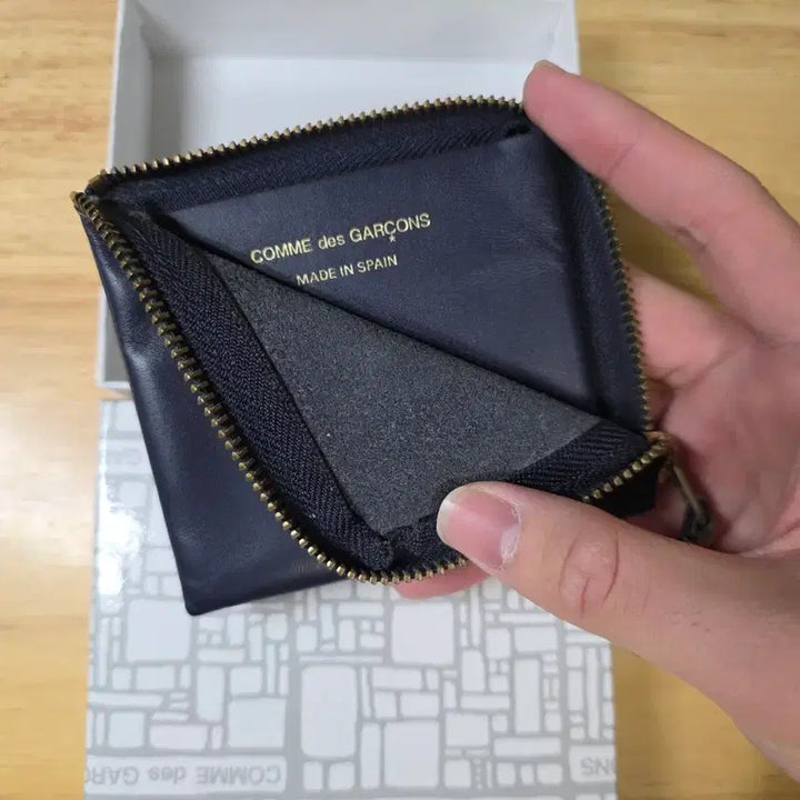 [BUNJANG] Comme des Garcons Navy Zipper Wallet / 꼼데가르송 네이비 지퍼 반지갑