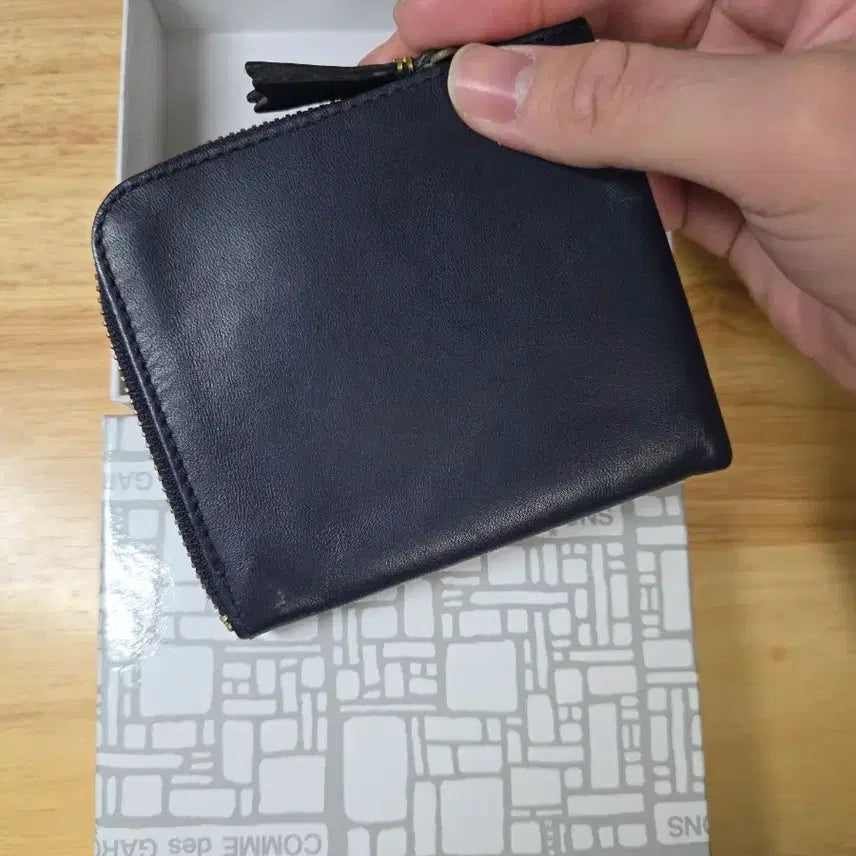 [BUNJANG] Comme des Garcons Navy Zipper Wallet / 꼼데가르송 네이비 지퍼 반지갑