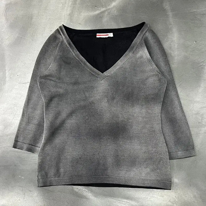 [BUNJANG] Prada V-Neck Knit Sweater / 프라다 브이넥 니트 +명품감정서 y15707