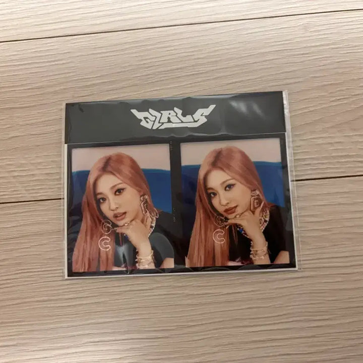 [BUNJANG] Aespa Ningning Everland 2-Cut Photocard / 에스파 닝닝 에버랜드 2컷 md