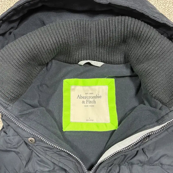 [BUNJANG] Abercrombie Women's Padded Vest L / 여자 아베크롬비 패딩베스트 L