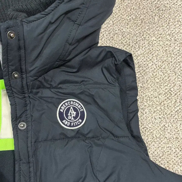 [BUNJANG] Abercrombie Women's Padded Vest L / 여자 아베크롬비 패딩베스트 L