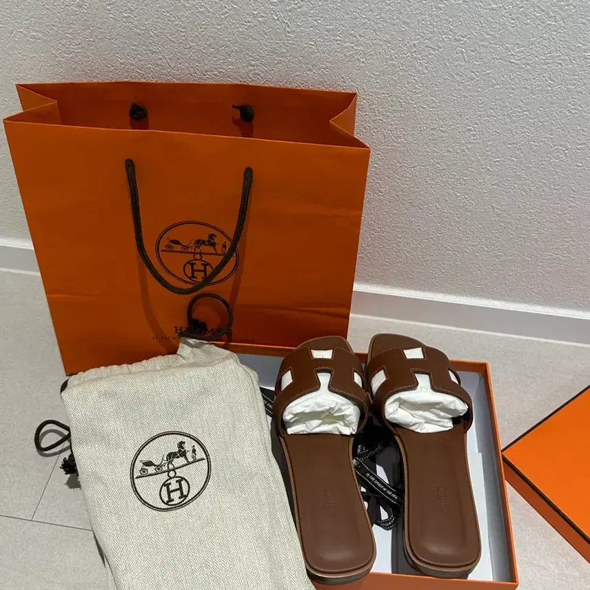 [BUNJANG] Hermes Oran 38 Sandals / 에르메스 오란38 새상품