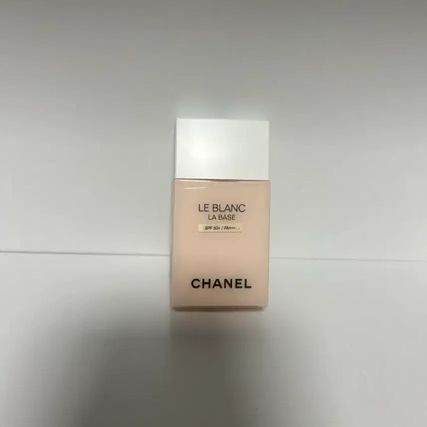 [BUNJANG] Chanel Le Blanc La Base / 샤넬 르 블랑 라 베이스