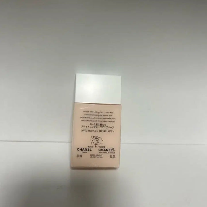 [BUNJANG] Chanel Le Blanc La Base / 샤넬 르 블랑 라 베이스