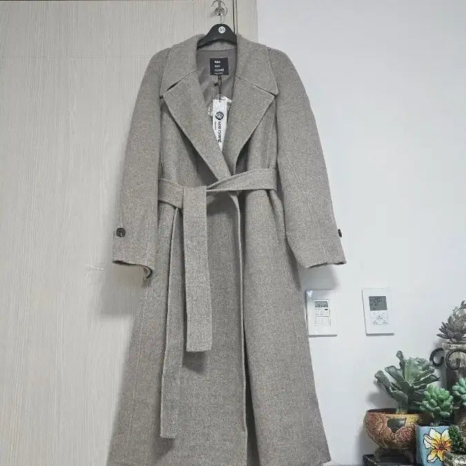 [SOLD OUT] 김서룡 모 롱코트 (택달린 새상품)