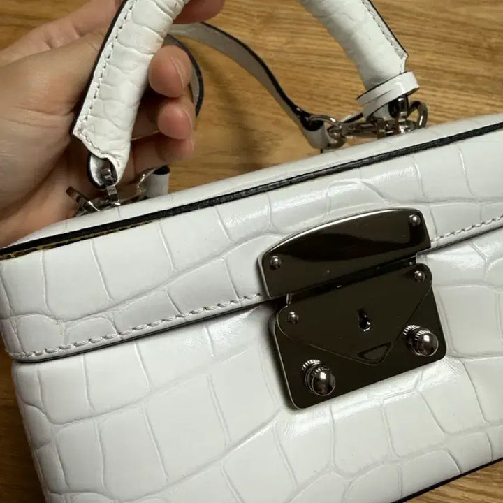 [BUNJANG] Myeyecon Bliker White Crossbody Bag / 마이아이코 블리커백 가방