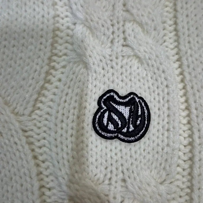 [BUNJANG] Sculptor Cable Knit Vest / [M]스컬프터 케이블 니트 조끼(만원샵)