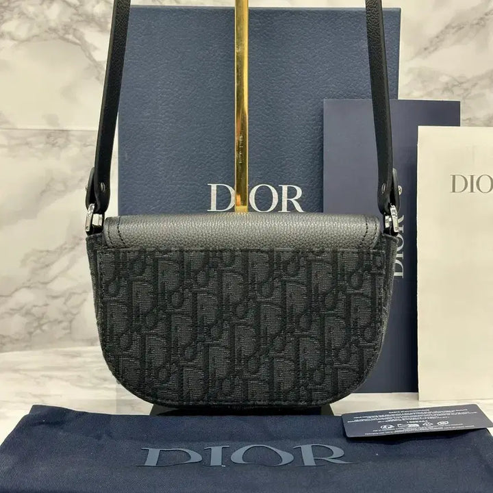 [BUNJANG] Dior Saddle Mini Flap Crossbody Bag Black / ( 풀구성 ) 디올 새들 미니 플랩 스트랩 크로스백 블랙