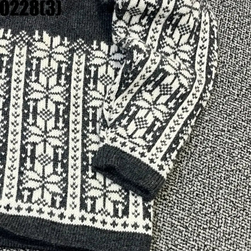 [BUNJANG] Fosse Pattern Knit Sweater Grey / Fosse 패턴 니트 스웨터 그레이 0228