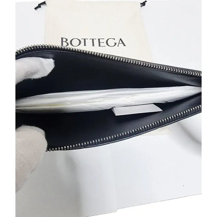 [BUNJANG] Bottega Veneta Large Pouch Black Leather / (새상품)(당일출발) 보테가 베네타 라지 파우치 블랙