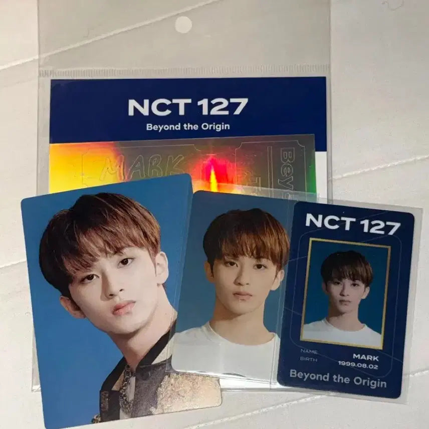 [BUNJANG] NCT 127 Mark Beyond Live Photocard Set / 엔시티 127 마크 비욘라 포카 세트 양도 스티커 아이디카드