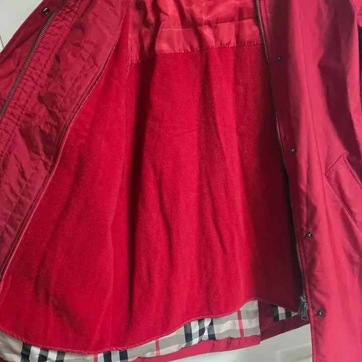 [BUNJANG] Burberry Windbreaker Jacket / 버버리 바람막이 자켓 팝니다