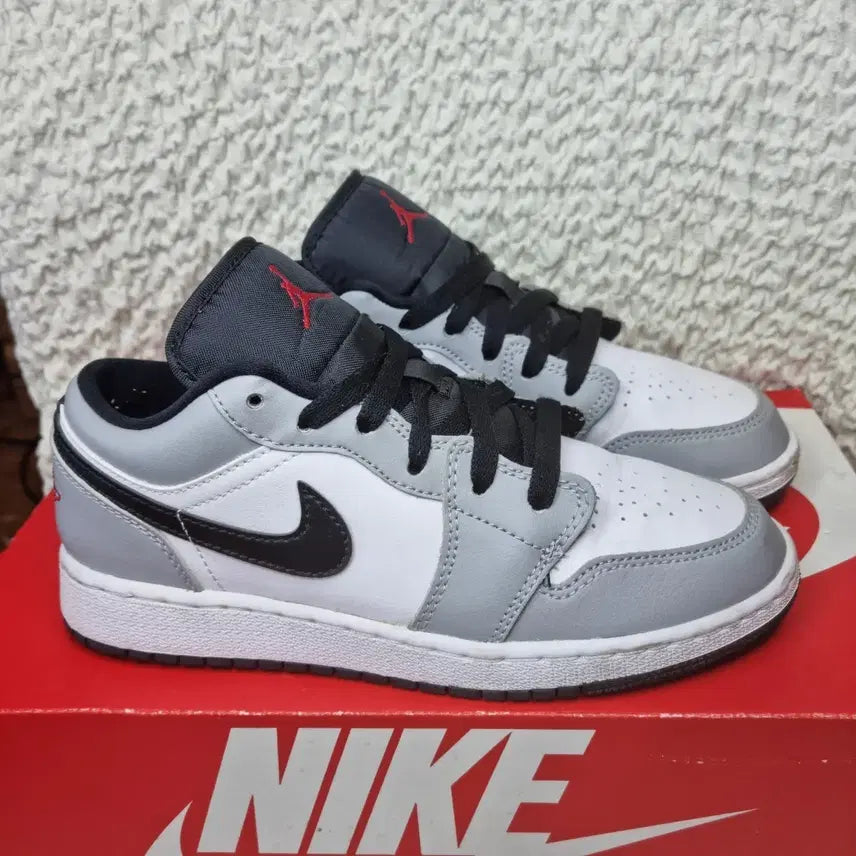 [BUNJANG] Nike Air Jordan 1 Sneakers (230) / 나이키 에어 조던 1 운동화 (230)