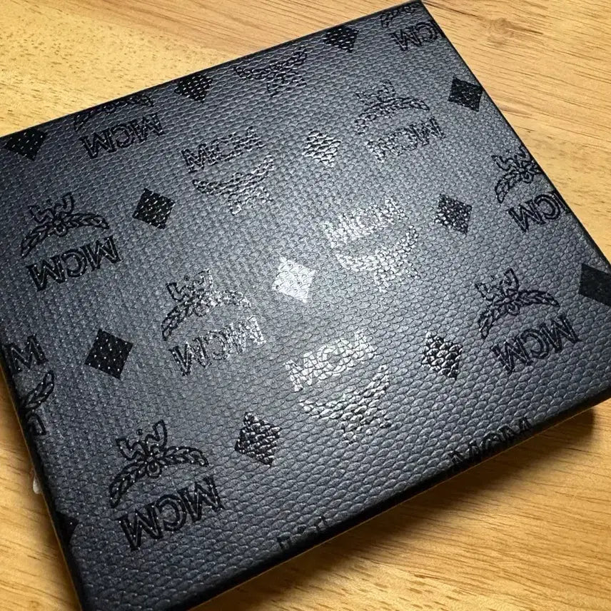 [BUNJANG] MCM Money Clip Bifold Wallet / MCM 머니클립 반지갑 블랙
