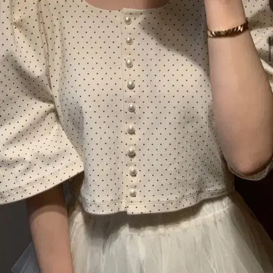[SOLD OUT] 바이씨니 도팅가디건 아이