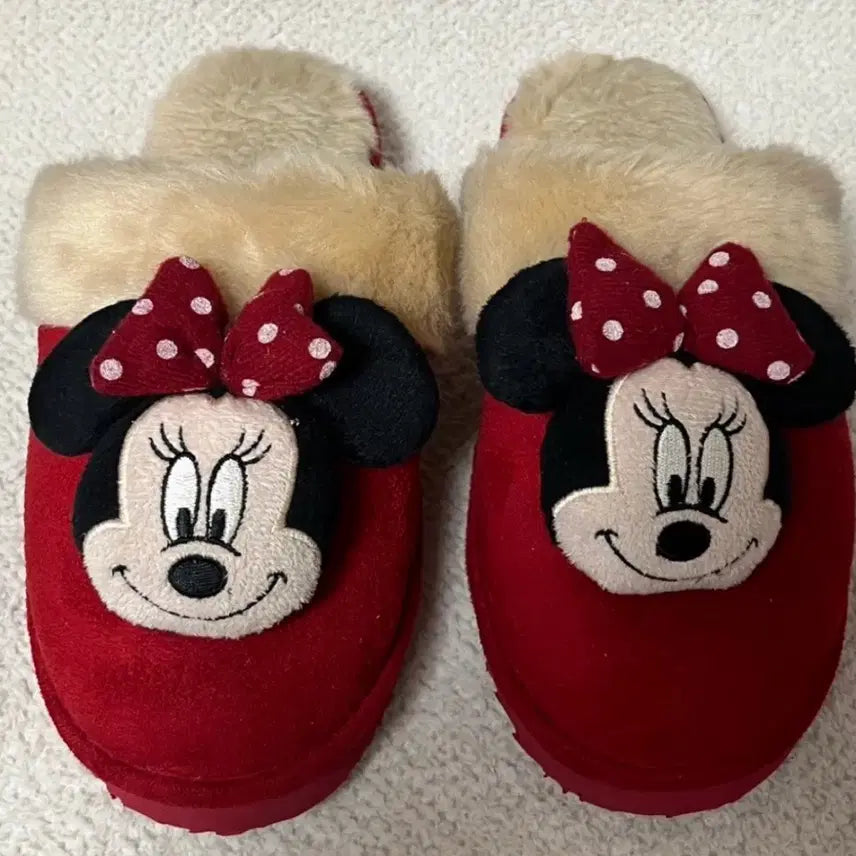 [BUNJANG] Disney Minnie Mouse Winter Slippers / 디즈니 미니마우스 방한 슬리퍼 거실화