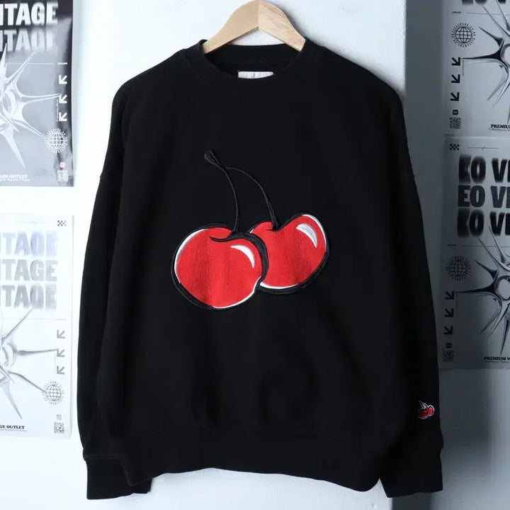 [BUNJANG] Kirsh (W(S-M)) Big Logo Black Sweatshirt / W(S-M) 키르시 맨투맨 티셔츠 빅로고 블랙 키치 올드스쿨-174AF