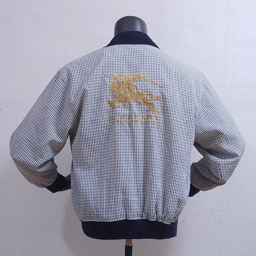 [BUNJANG] Burberry Checkered Bomber Jacket / 버버리 체크 자켓 백로고 봄버 점퍼