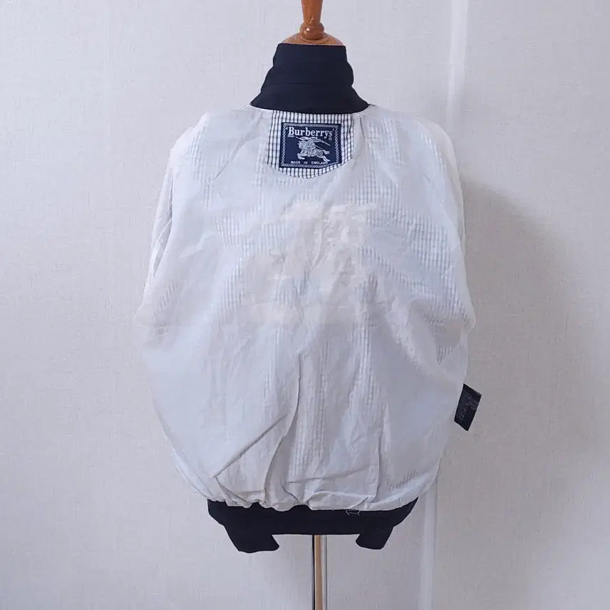 [BUNJANG] Burberry Checkered Bomber Jacket / 버버리 체크 자켓 백로고 봄버 점퍼