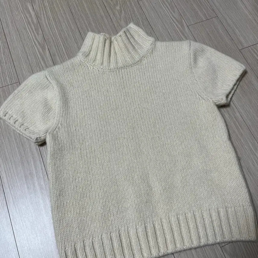 [BUNJANG] Thebarnet Half Turtleneck Knit / 더바넷 하프 터틀넥 니트