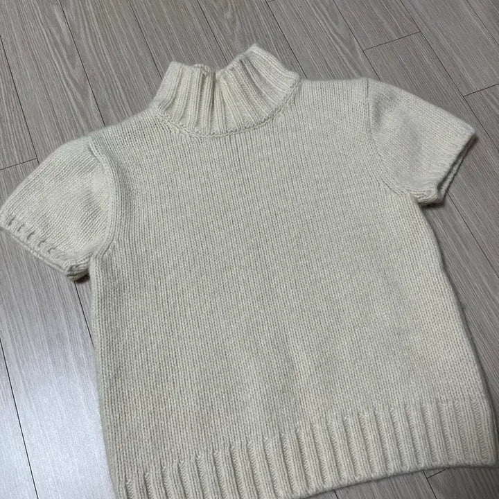 [BUNJANG] Thebarnet Half Turtleneck Knit / 더바넷 하프 터틀넥 니트