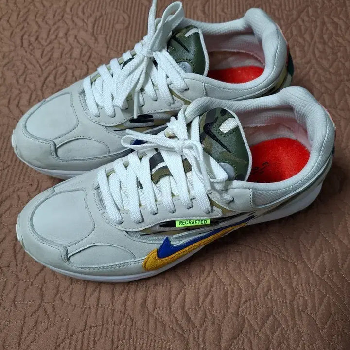 [BUNJANG] Nike Air Ghost Racer Sneakers / 260 나이키 에어 고스트 레이서 운동화 [1305]