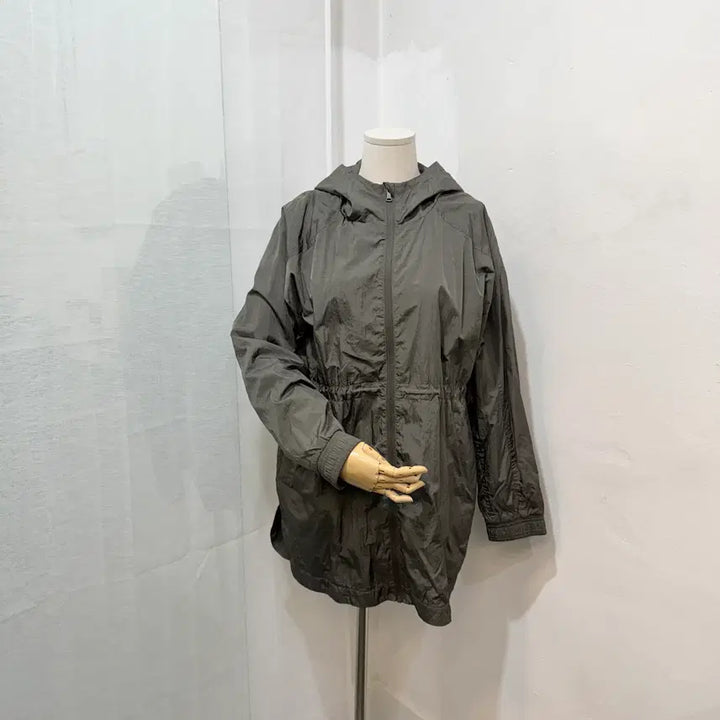 [SOLD OUT] 안다르 바스락 나일론 카키바람막이 윈드브레이커 4212