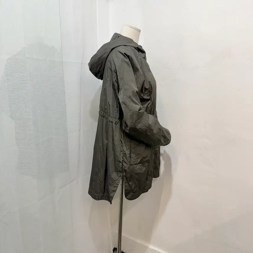 [SOLD OUT] 안다르 바스락 나일론 카키바람막이 윈드브레이커 4212