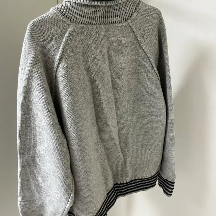 [BUNJANG] Nitely Knit Varsity Cardigan / 니틀리 니트 바시티 가디건