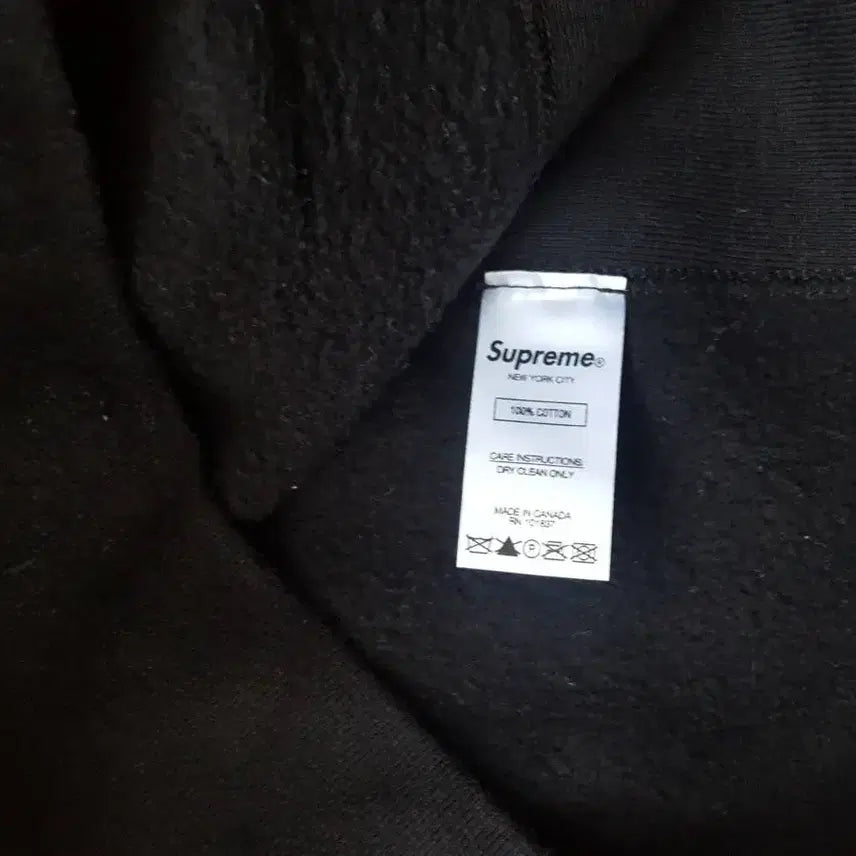 [BUNJANG] Supreme Patent Chenille Arc Logo Hooded Sweatshirt / 슈프림 Patent Chenille Arc Logo Hooded.팝니다.